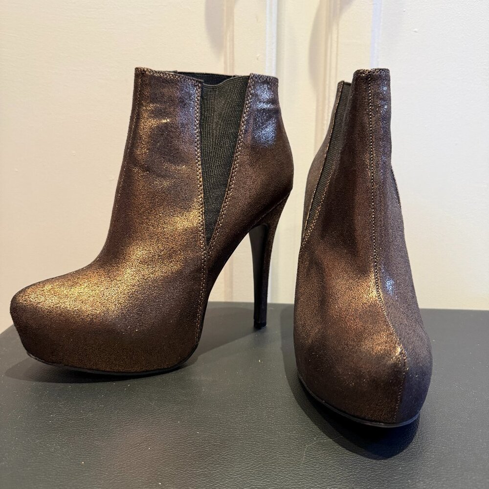 Rock & Republic Metallic Bronze Booties Platform 5" Heels Ankle Boots Size 7M